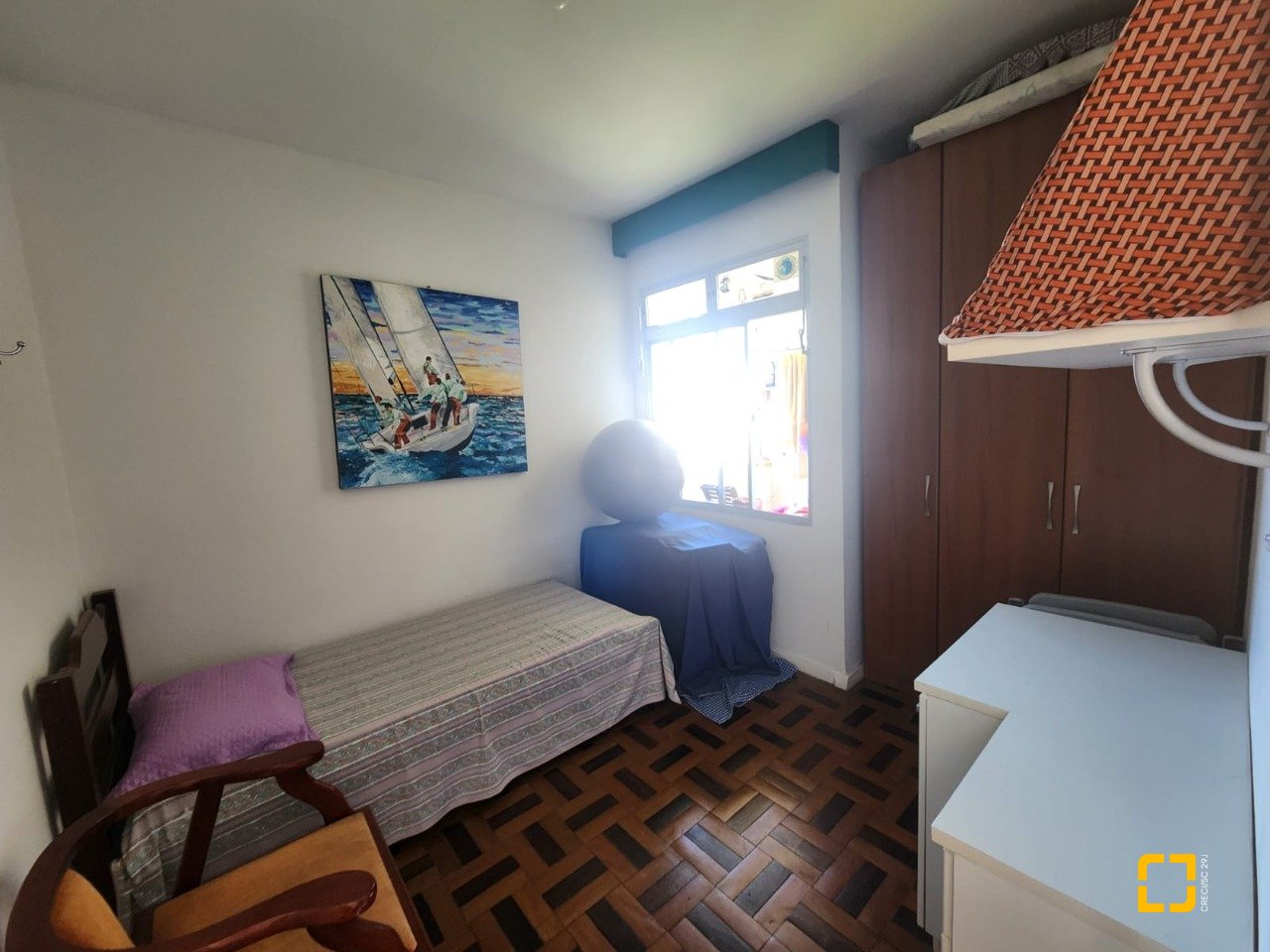 Casa com 330m², 5 quartos, 3 garagens, no bairro Balneário em Florianópolis
