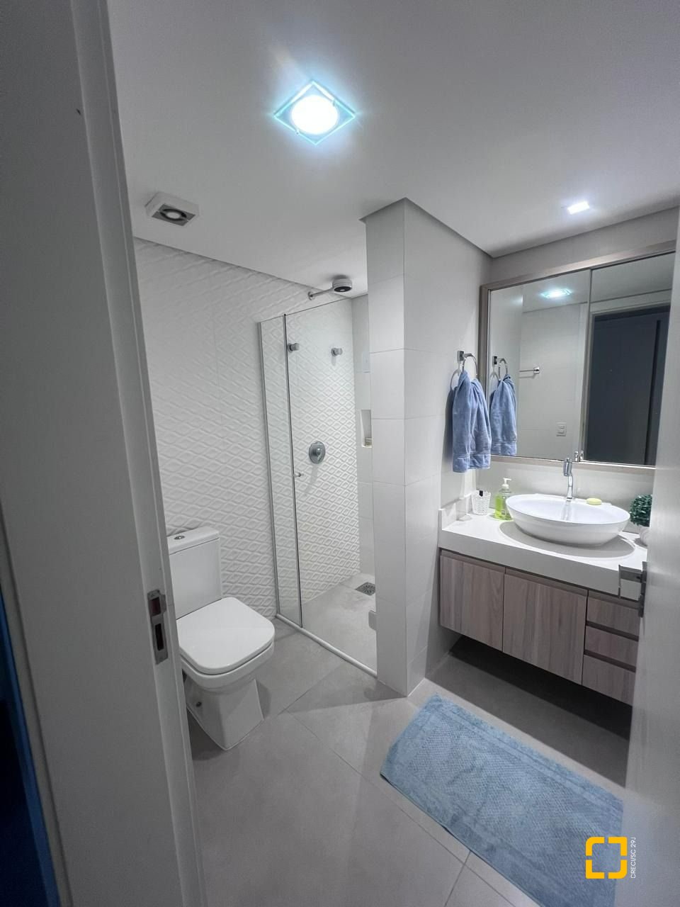 Casa com 152m², 3 quartos (sendo 1 suíte), 2 garagens, no bairro Cachoeira do Bom Jesus em Florianópolis