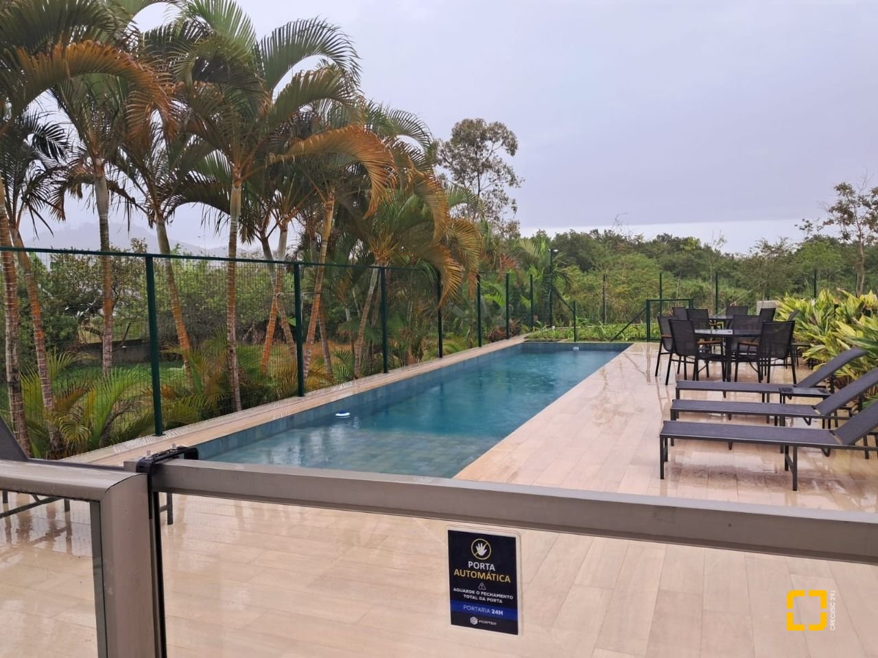 Apartamento com 120m², 3 quartos (sendo 1 suíte), 2 garagens, no bairro João Paulo em Florianópolis