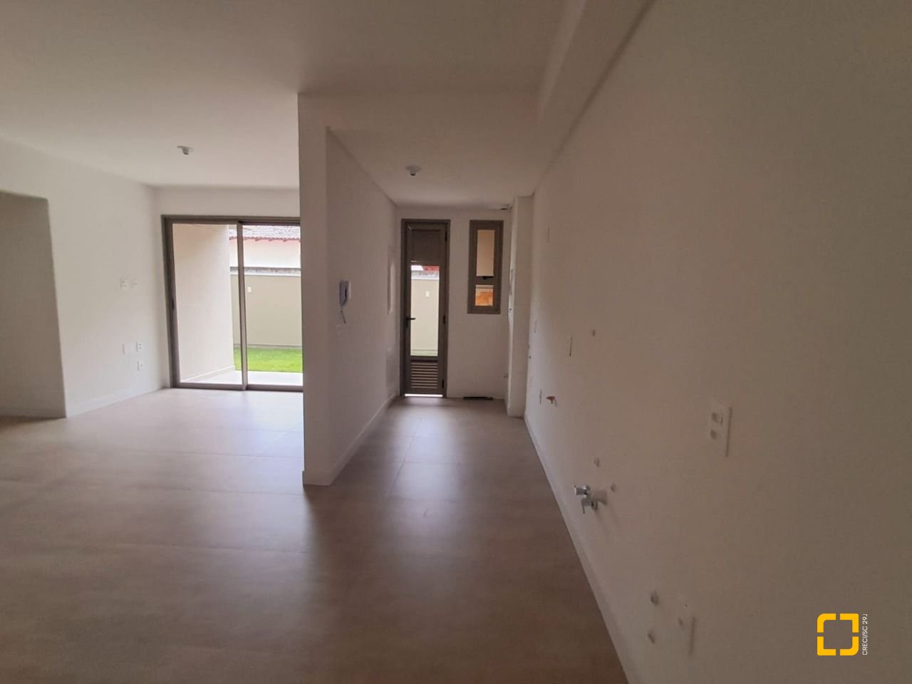 Apartamento com 120m², 3 quartos (sendo 1 suíte), 2 garagens, no bairro João Paulo em Florianópolis
