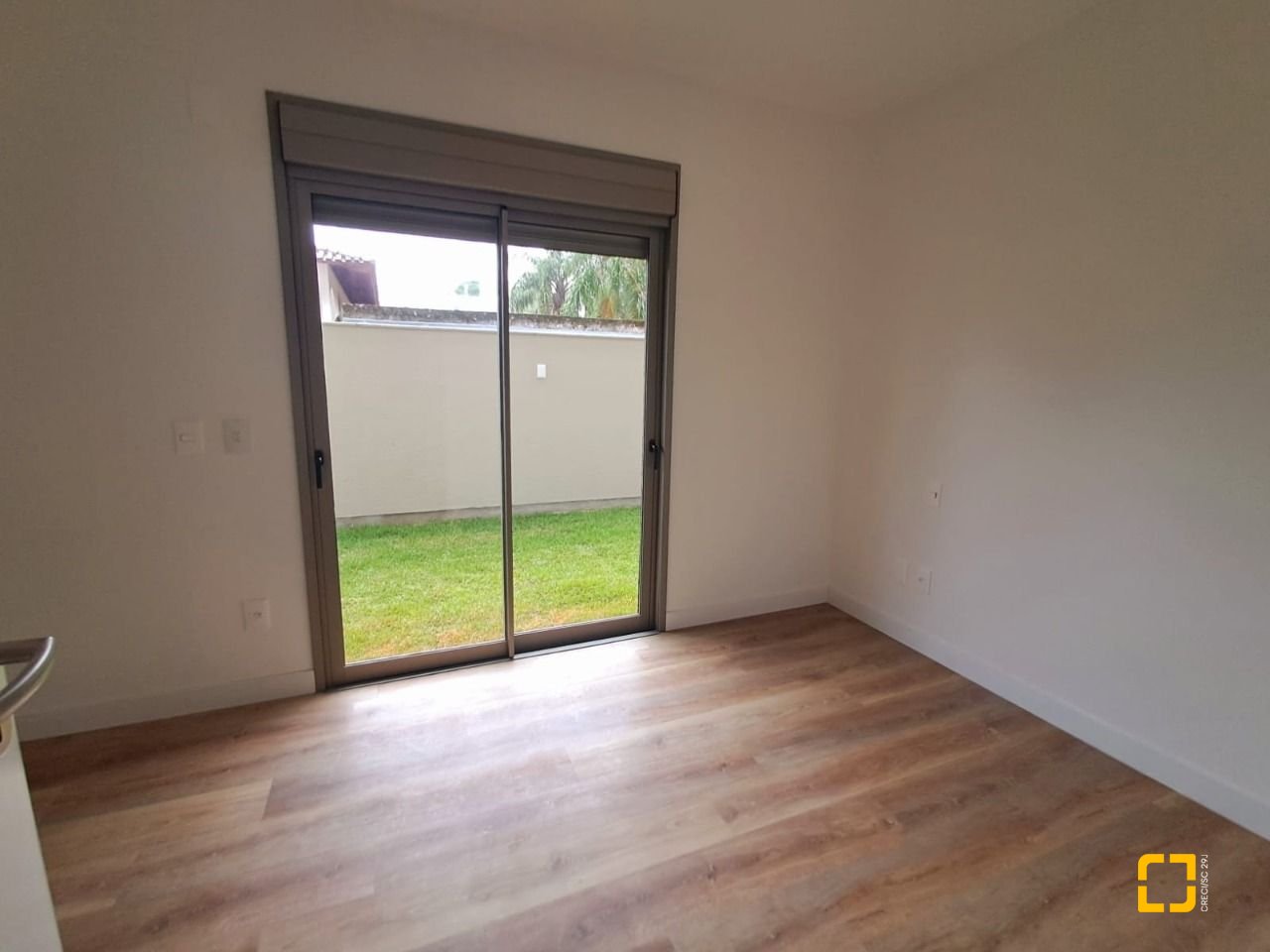 Apartamento com 120m², 3 quartos (sendo 1 suíte), 2 garagens, no bairro João Paulo em Florianópolis