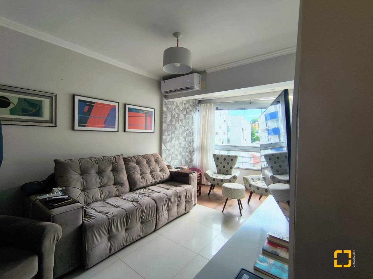 Apartamento com 91m², 4 quartos (sendo 1 suíte), 1 garagem, no bairro Abraão em Florianópolis