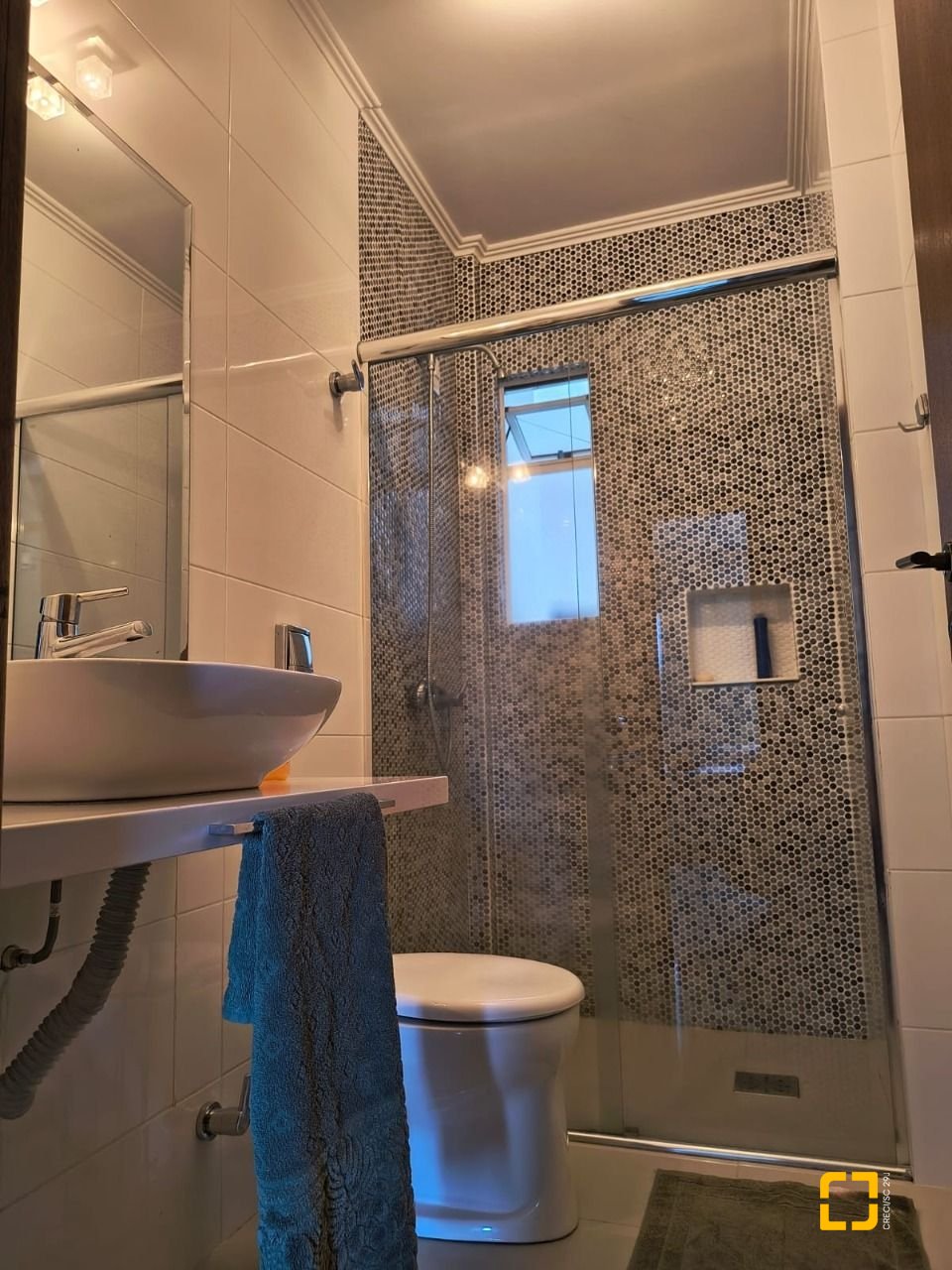 Apartamento com 91m², 4 quartos (sendo 1 suíte), 1 garagem, no bairro Abraão em Florianópolis