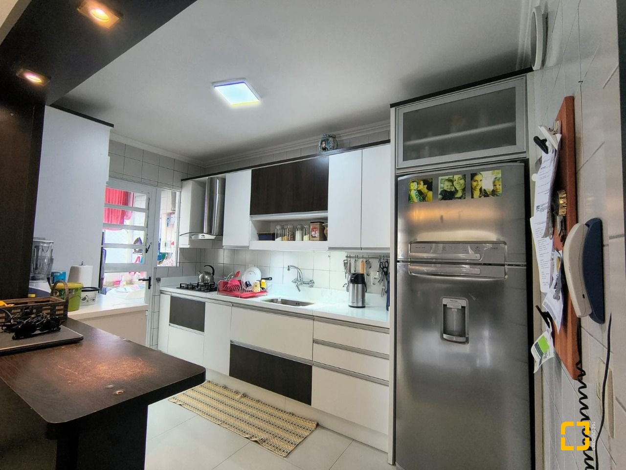 Apartamento com 91m², 4 quartos (sendo 1 suíte), 1 garagem, no bairro Abraão em Florianópolis