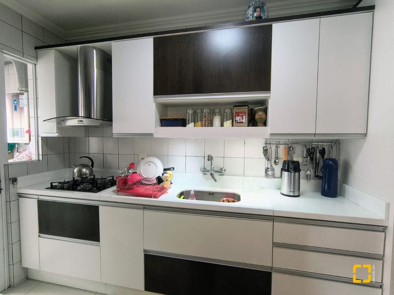 Apartamento com 91m², 4 quartos (sendo 1 suíte), 1 garagem, no bairro Abraão em Florianópolis