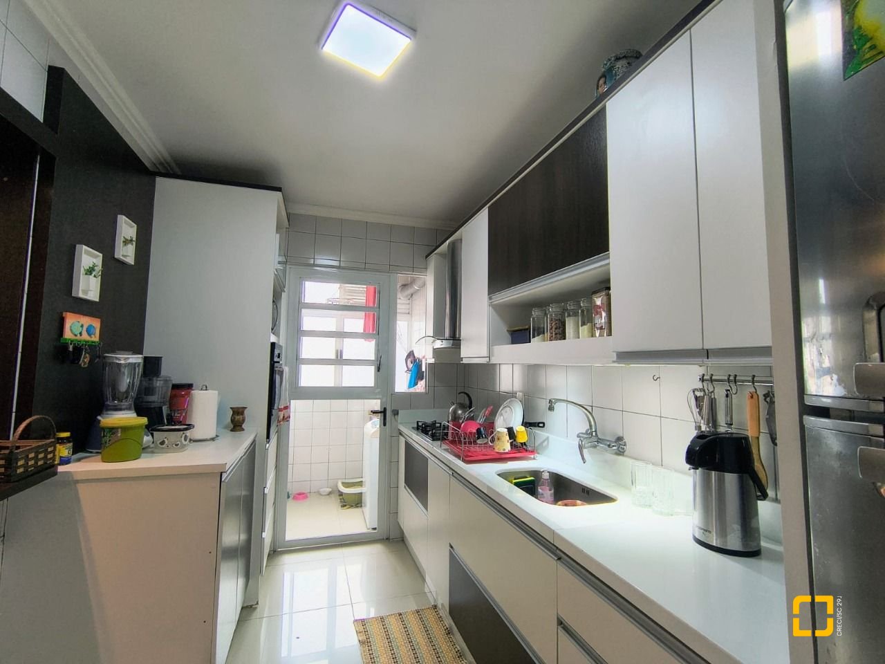 Apartamento com 91m², 4 quartos (sendo 1 suíte), 1 garagem, no bairro Abraão em Florianópolis
