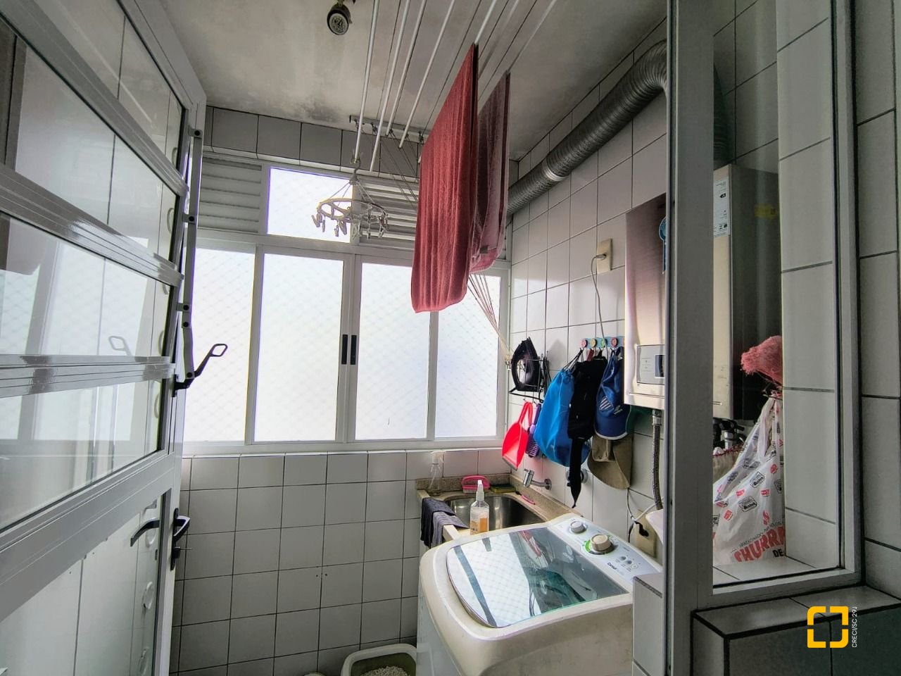Apartamento com 91m², 4 quartos (sendo 1 suíte), 1 garagem, no bairro Abraão em Florianópolis