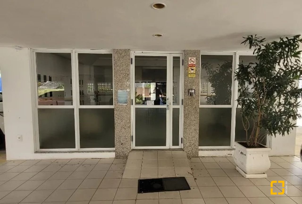 Apartamento com 91m², 4 quartos (sendo 1 suíte), 1 garagem, no bairro Abraão em Florianópolis