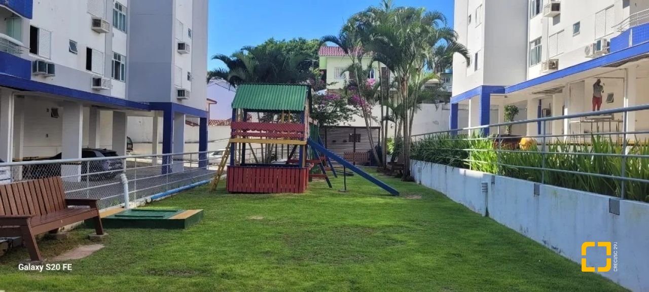 Apartamento com 91m², 4 quartos (sendo 1 suíte), 1 garagem, no bairro Abraão em Florianópolis