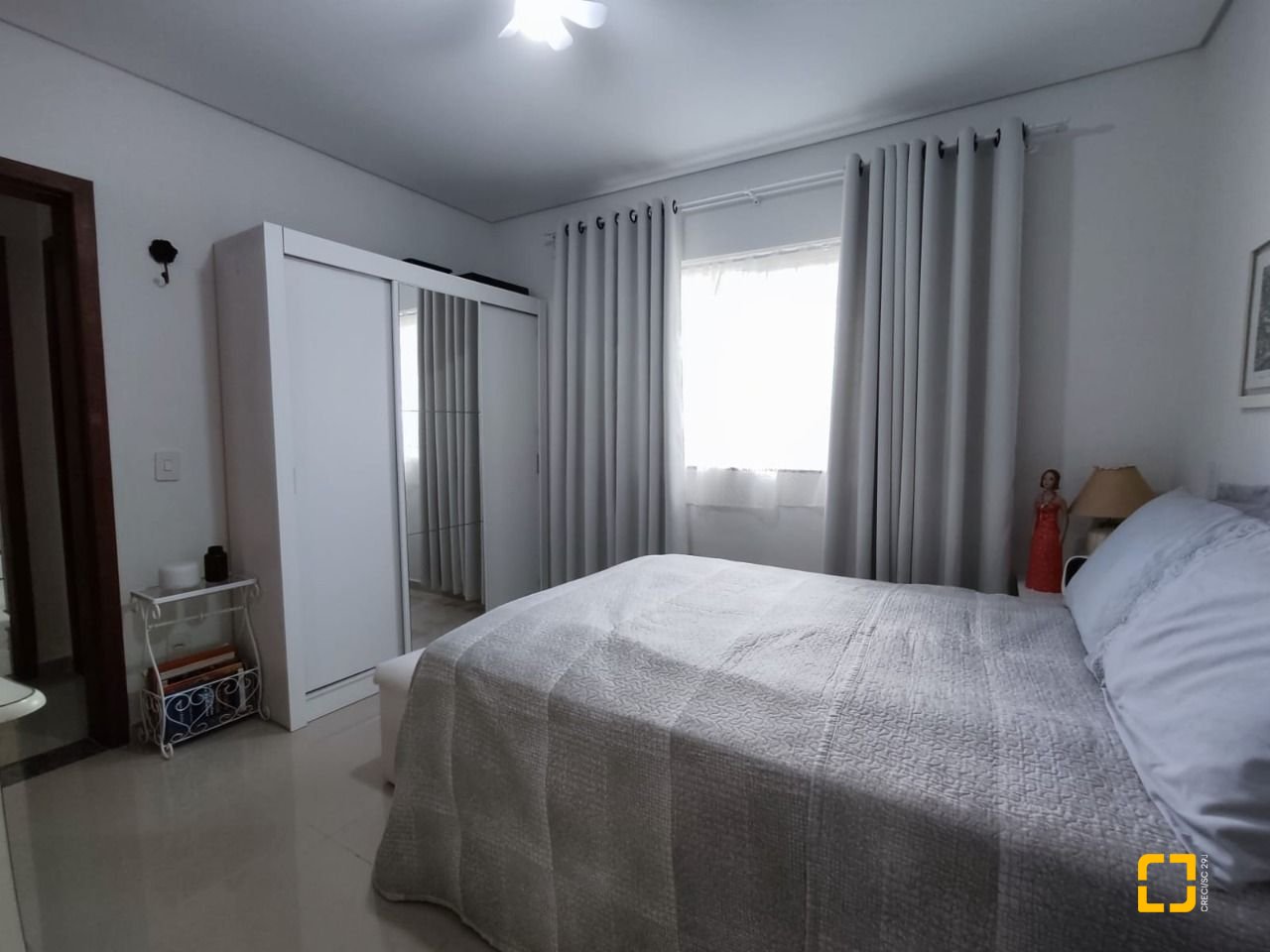 Apartamento com 74m², 3 quartos (sendo 1 suíte), 1 garagem, no bairro Ingleses em Florianópolis
