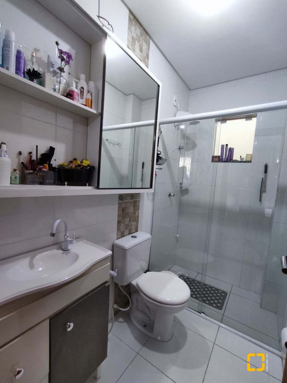 Apartamento com 74m², 3 quartos (sendo 1 suíte), 1 garagem, no bairro Ingleses em Florianópolis