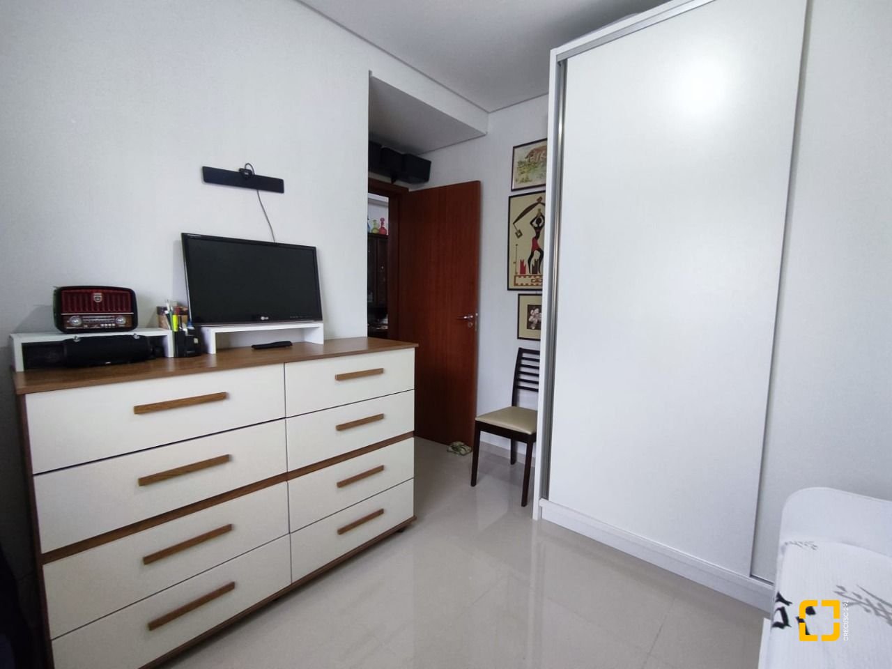 Apartamento com 74m², 3 quartos (sendo 1 suíte), 1 garagem, no bairro Ingleses em Florianópolis