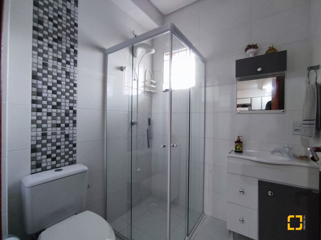 Apartamento com 74m², 3 quartos (sendo 1 suíte), 1 garagem, no bairro Ingleses em Florianópolis