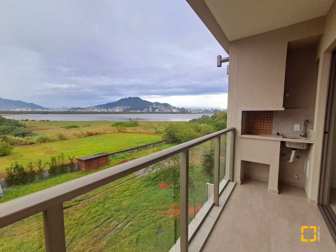 Apartamento com 100m², 2 quartos, 2 garagens, no bairro João Paulo em Florianópolis
