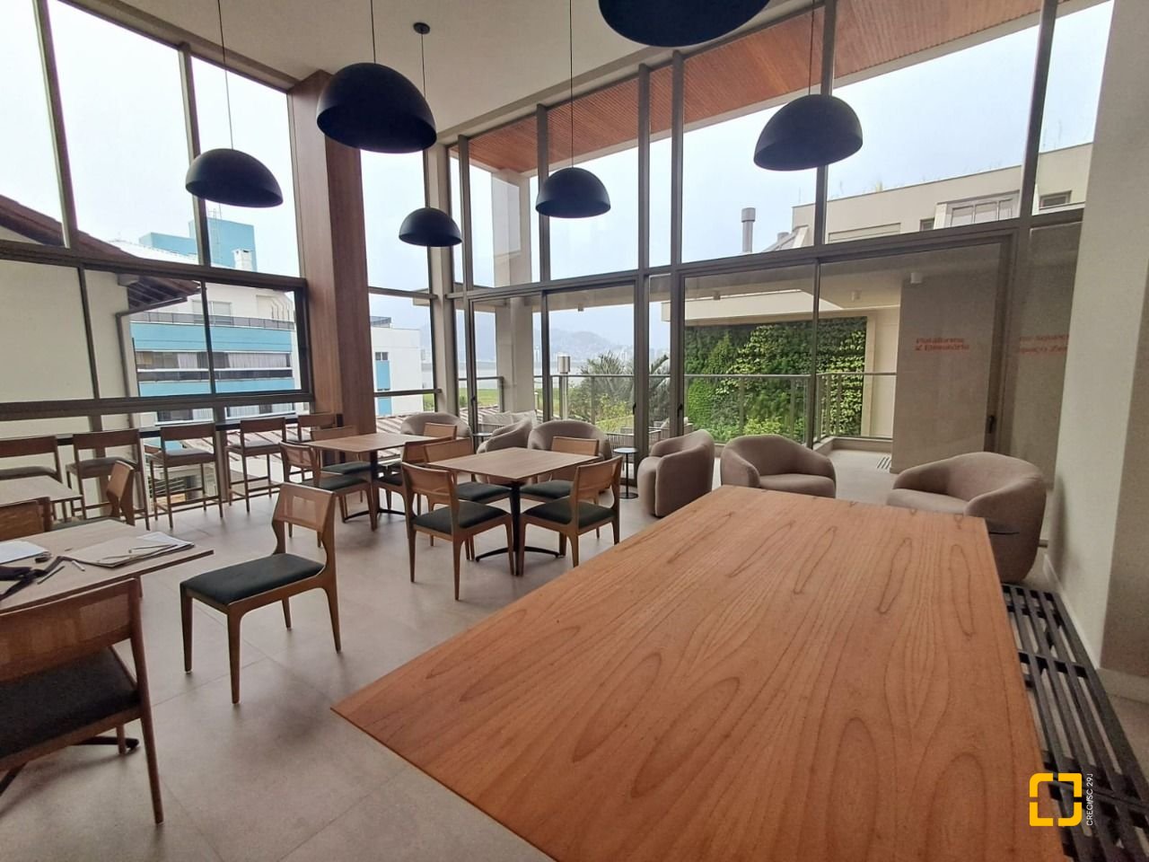 Apartamento com 100m², 2 quartos, 2 garagens, no bairro João Paulo em Florianópolis