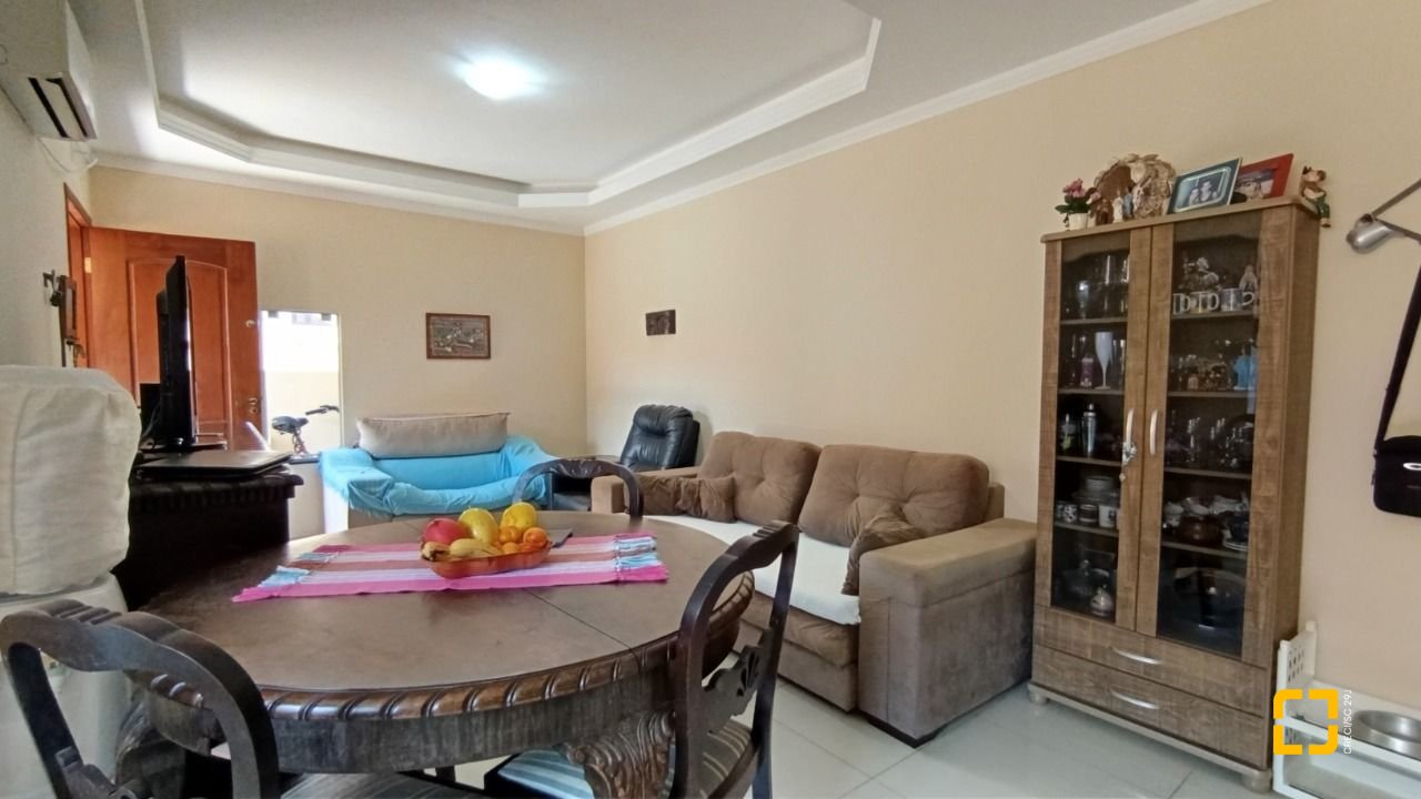 Apartamento com 91m², 4 quartos (sendo 1 suíte), 1 garagem, no bairro Ingleses em Florianópolis