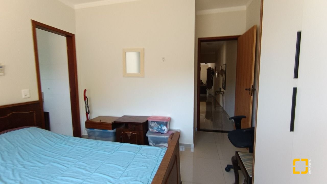 Apartamento com 91m², 4 quartos (sendo 1 suíte), 1 garagem, no bairro Ingleses em Florianópolis