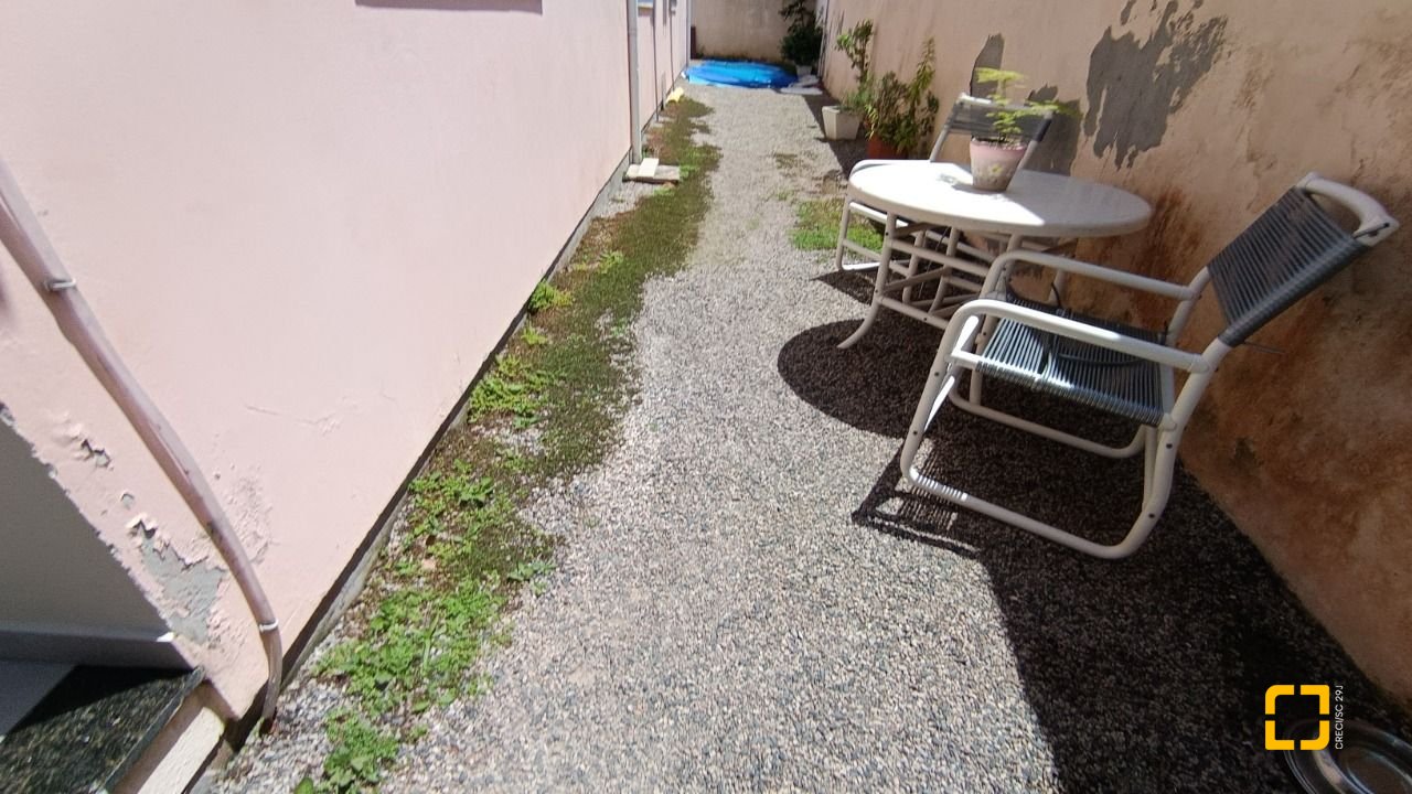 Apartamento com 91m², 4 quartos (sendo 1 suíte), 1 garagem, no bairro Ingleses em Florianópolis