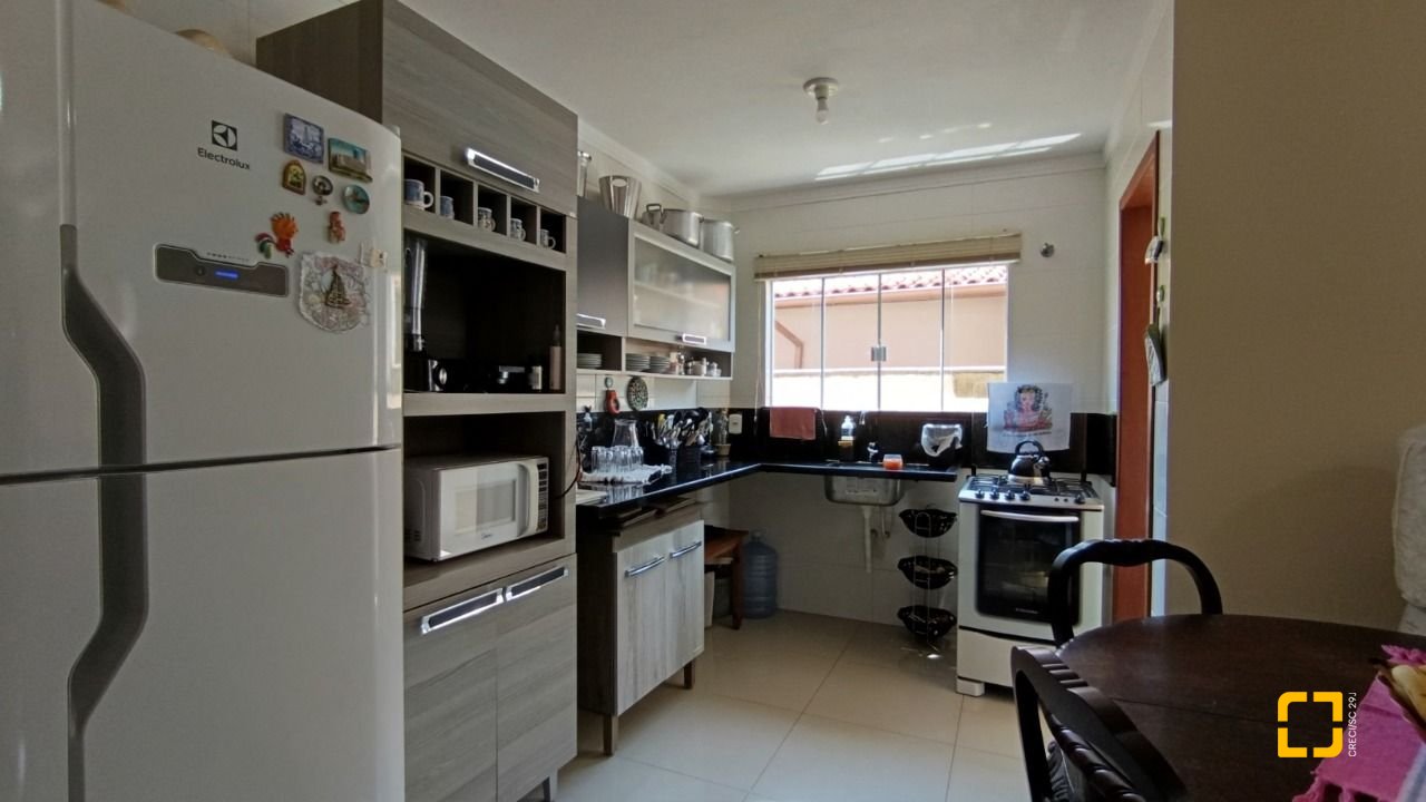 Apartamento com 91m², 4 quartos (sendo 1 suíte), 1 garagem, no bairro Ingleses em Florianópolis