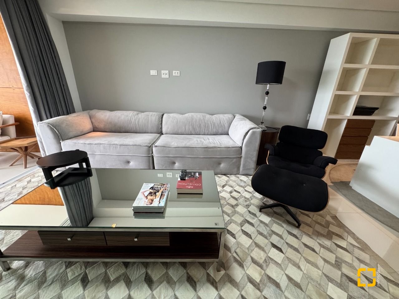 Apartamento com 162m², 4 quartos (sendo 2 suítes), 2 garagens, no bairro Agronômica em Florianópolis