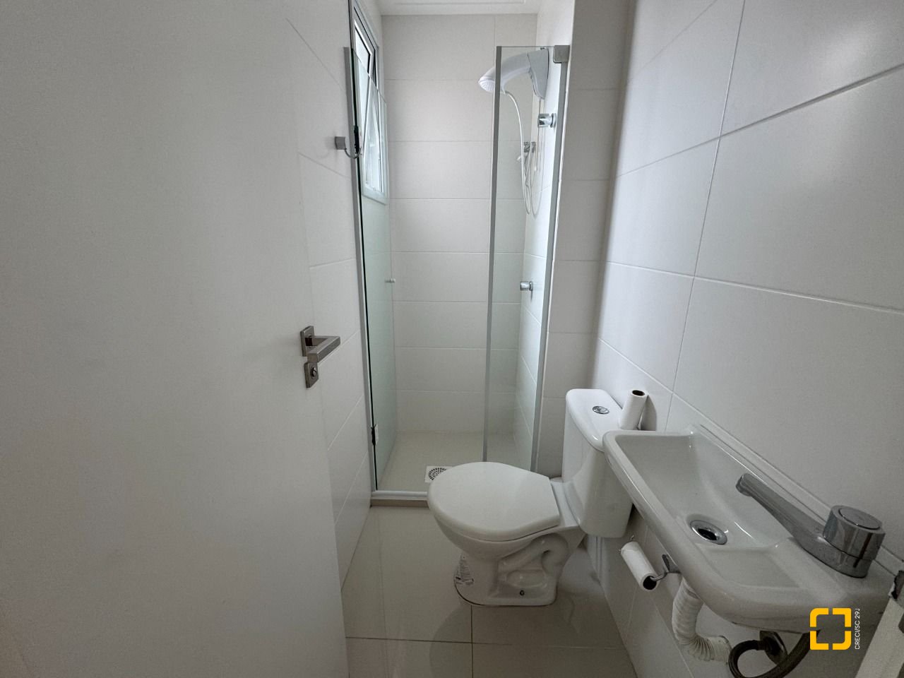 Apartamento com 162m², 4 quartos (sendo 2 suítes), 2 garagens, no bairro Agronômica em Florianópolis