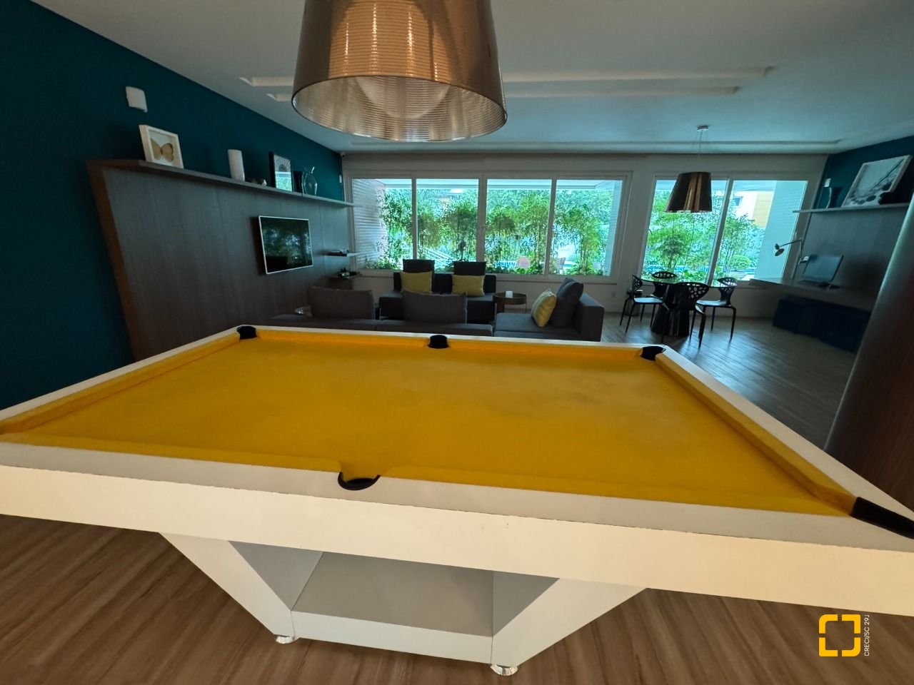 Apartamento com 162m², 4 quartos (sendo 2 suítes), 2 garagens, no bairro Agronômica em Florianópolis