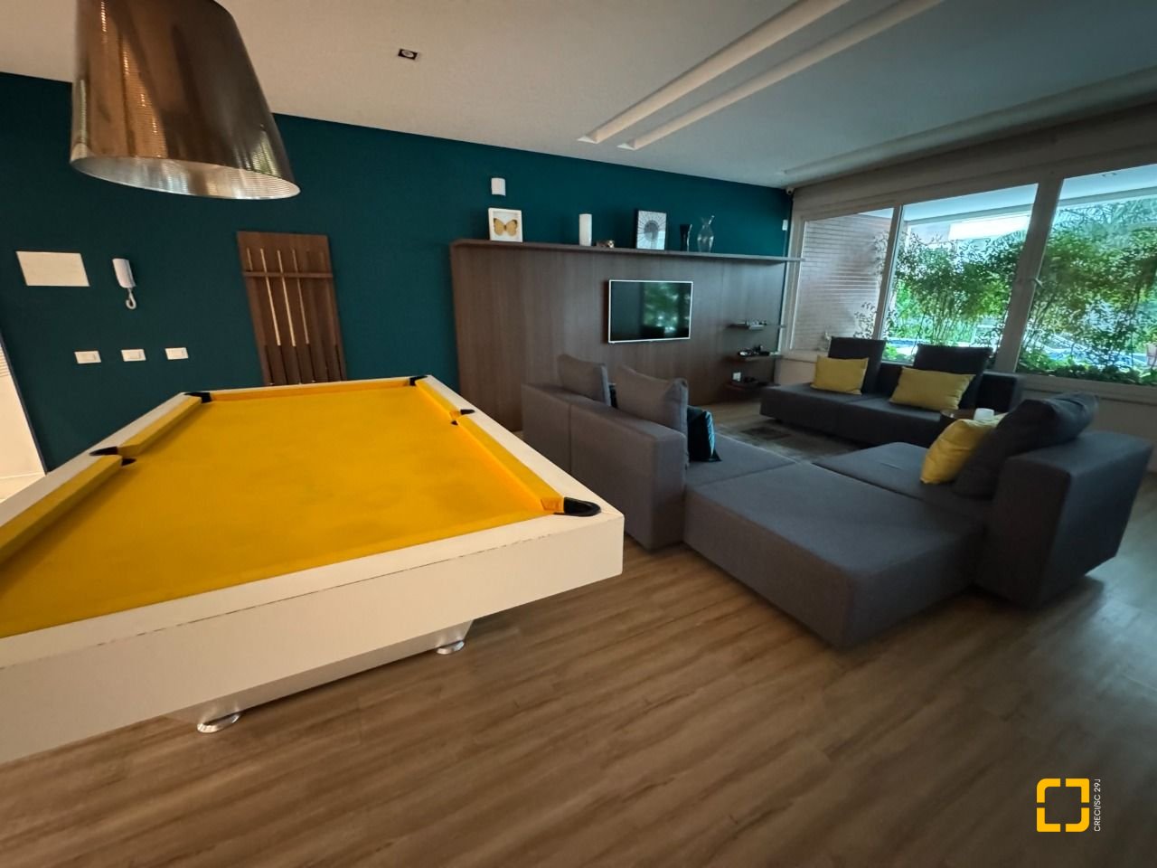 Apartamento com 162m², 4 quartos (sendo 2 suítes), 2 garagens, no bairro Agronômica em Florianópolis