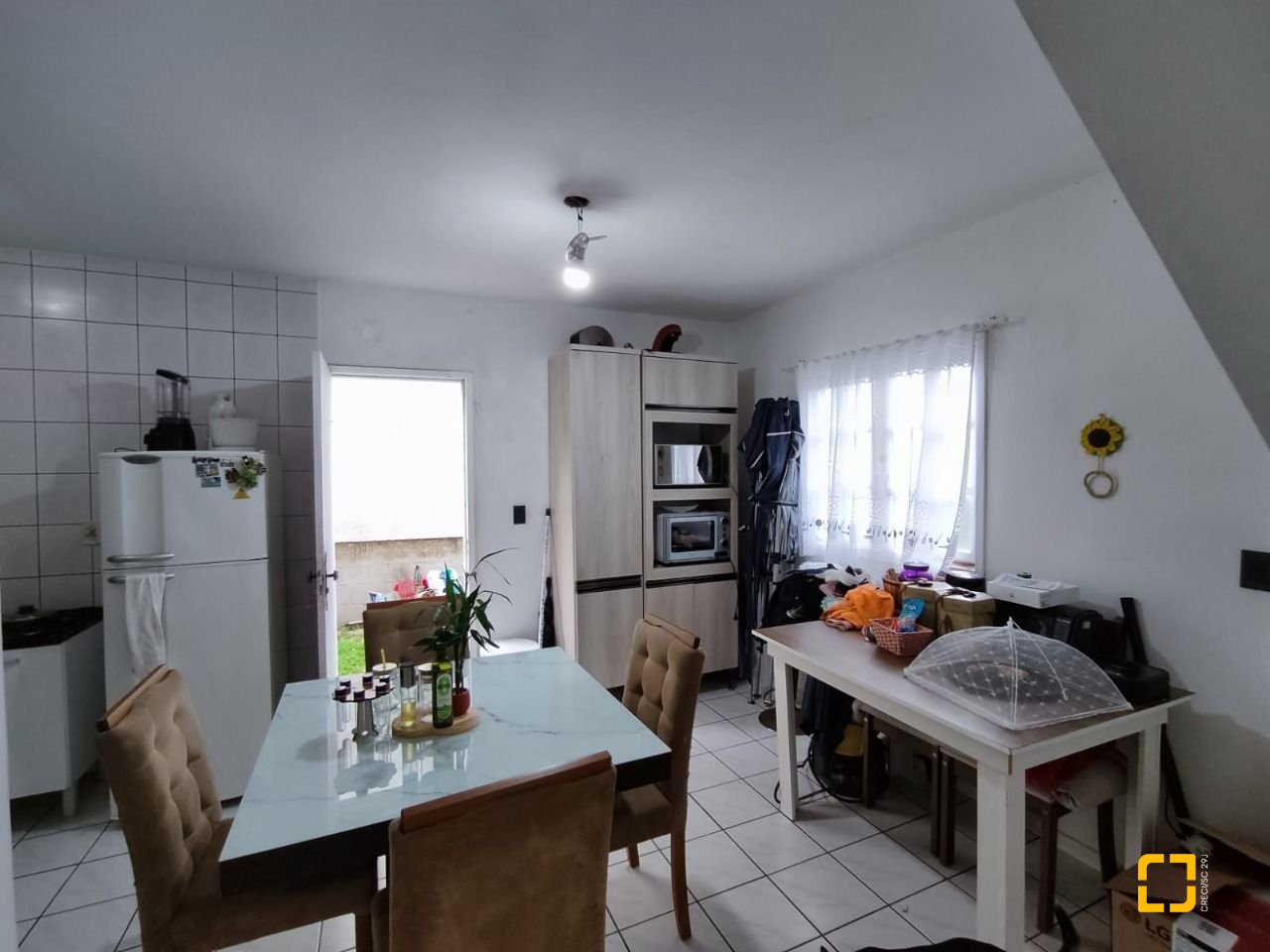 Casa com 93m², 4 quartos (sendo 1 suíte), 4 garagens, no bairro Ingleses em Florianópolis