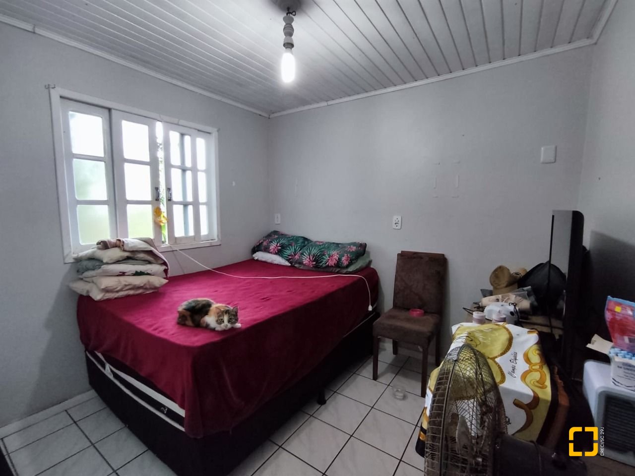 Casa com 93m², 4 quartos (sendo 1 suíte), 4 garagens, no bairro Ingleses em Florianópolis