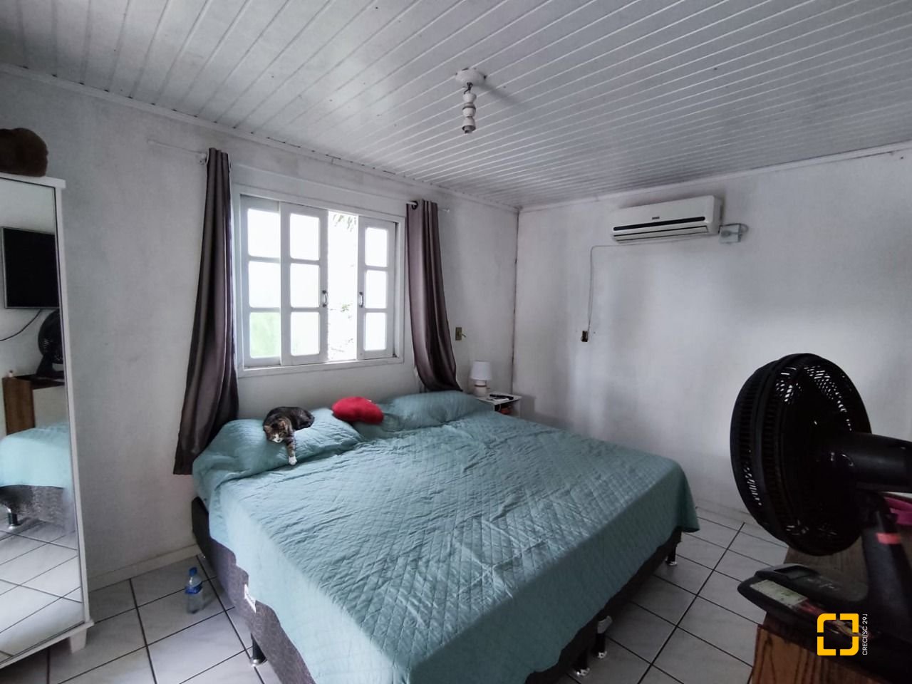 Casa com 93m², 4 quartos (sendo 1 suíte), 4 garagens, no bairro Ingleses em Florianópolis