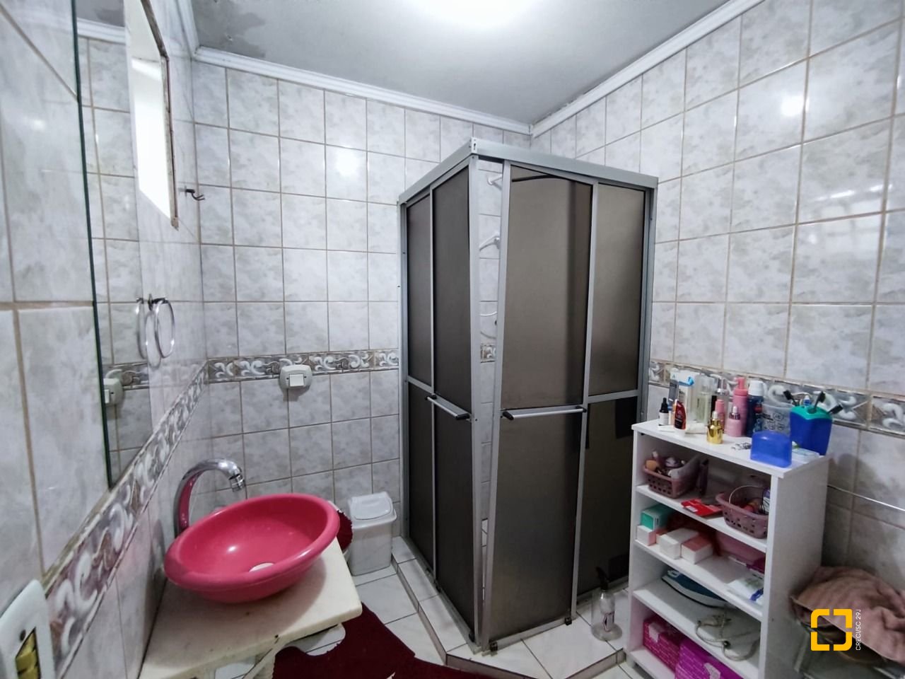 Casa com 93m², 4 quartos (sendo 1 suíte), 4 garagens, no bairro Ingleses em Florianópolis