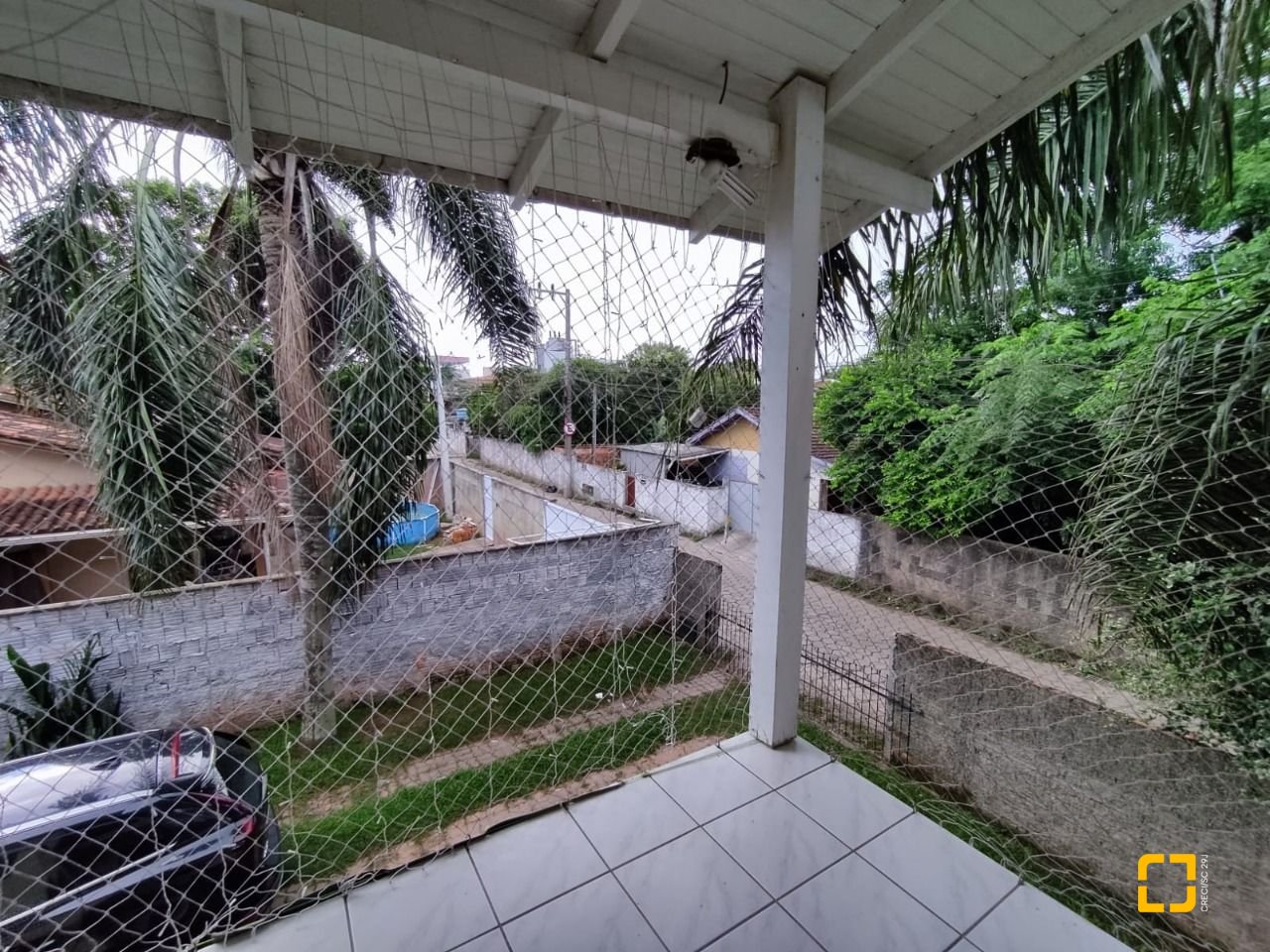 Casa com 93m², 4 quartos (sendo 1 suíte), 4 garagens, no bairro Ingleses em Florianópolis