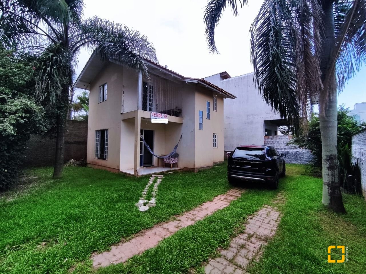 Casa com 93m², 3 quartos (sendo 1 suíte), 4 garagens, no bairro Ingleses em Florianópolis