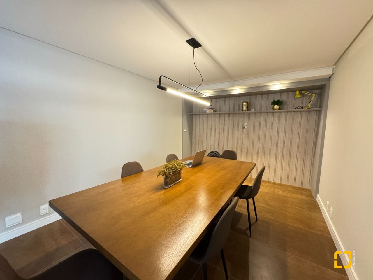 Apartamento com 69m², 3 quartos (sendo 1 suíte), 1 garagem, no bairro Coqueiros em Florianópolis