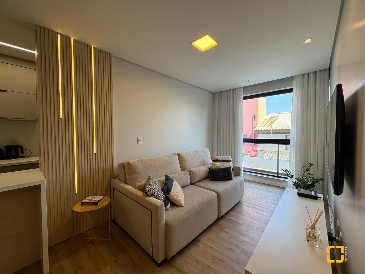 Apartamento com 69m², 3 quartos (sendo 1 suíte), 1 garagem, no bairro Coqueiros em Florianópolis