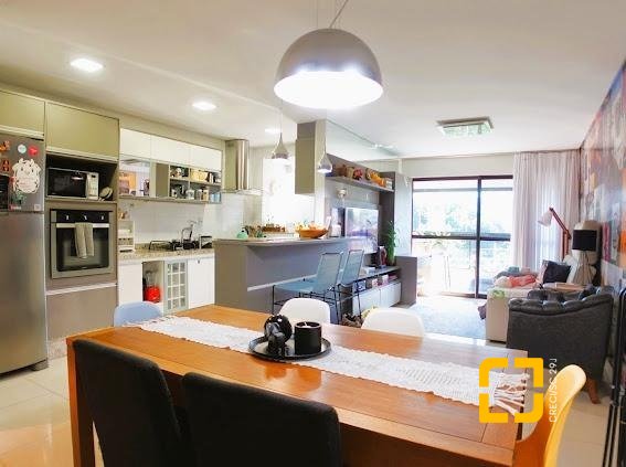 Apartamento com 118m², 6 quartos (sendo 3 suítes), 2 garagens, no bairro Kobrasol em São José