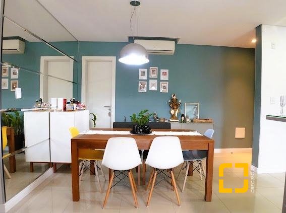 Apartamento com 118m², 6 quartos (sendo 3 suítes), 2 garagens, no bairro Kobrasol em São José