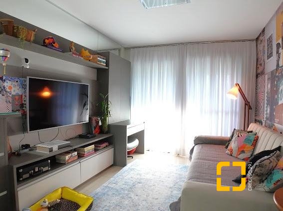 Apartamento com 118m², 6 quartos (sendo 3 suítes), 2 garagens, no bairro Kobrasol em São José