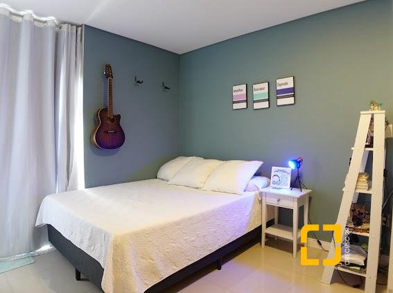 Apartamento com 118m², 6 quartos (sendo 3 suítes), 2 garagens, no bairro Kobrasol em São José