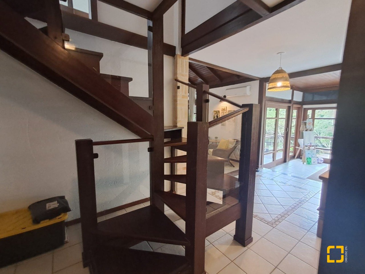 Casa de Condomínio com 1772m², 14 quartos (sendo 3 suítes), 10 garagens, no bairro Vargem Grande em Florianópolis