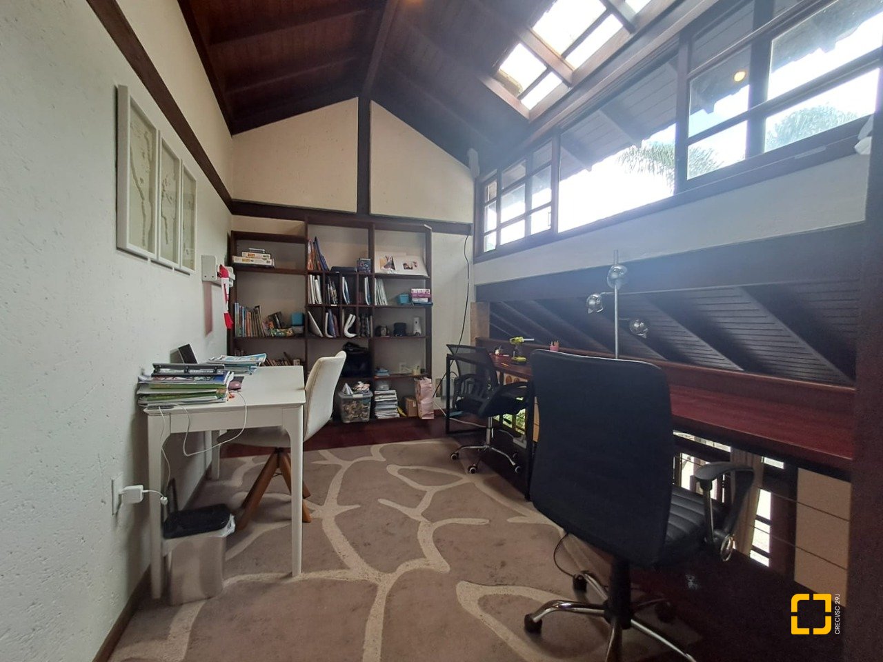 Casa de Condomínio com 1772m², 14 quartos (sendo 3 suítes), 10 garagens, no bairro Vargem Grande em Florianópolis