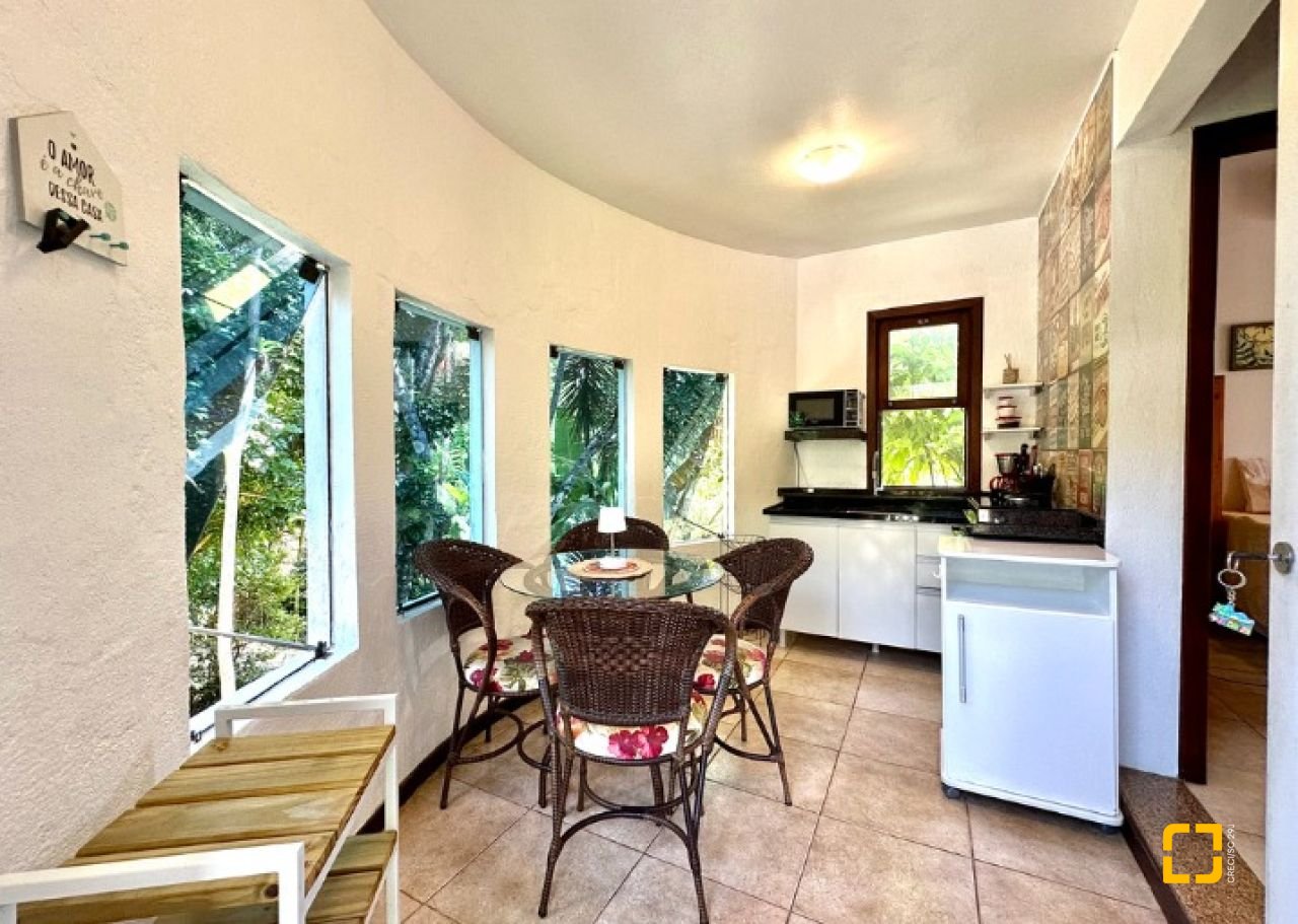 Casa de Condomínio com 1772m², 14 quartos (sendo 3 suítes), 10 garagens, no bairro Vargem Grande em Florianópolis