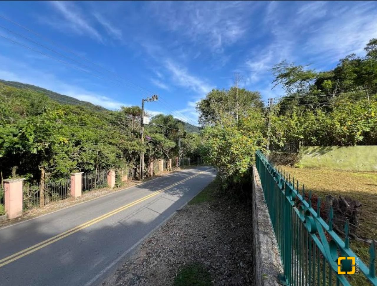 Casa de Condomínio com 1772m², 14 quartos (sendo 3 suítes), 10 garagens, no bairro Vargem Grande em Florianópolis