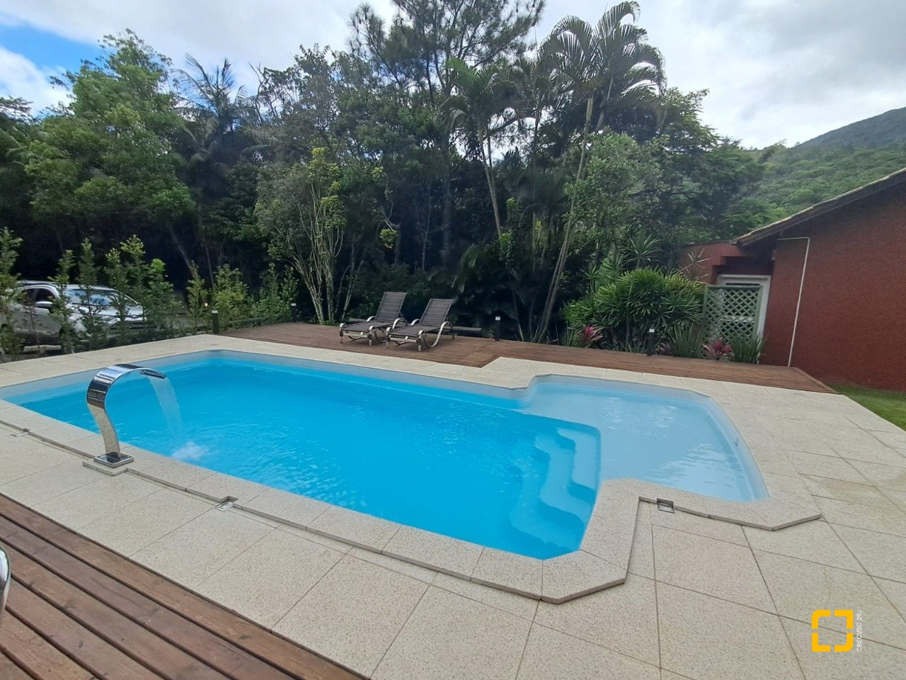 Casa de Condomínio com 1772m², 11 quartos (sendo 3 suítes), 10 garagens, no bairro Vargem Grande em Florianópolis