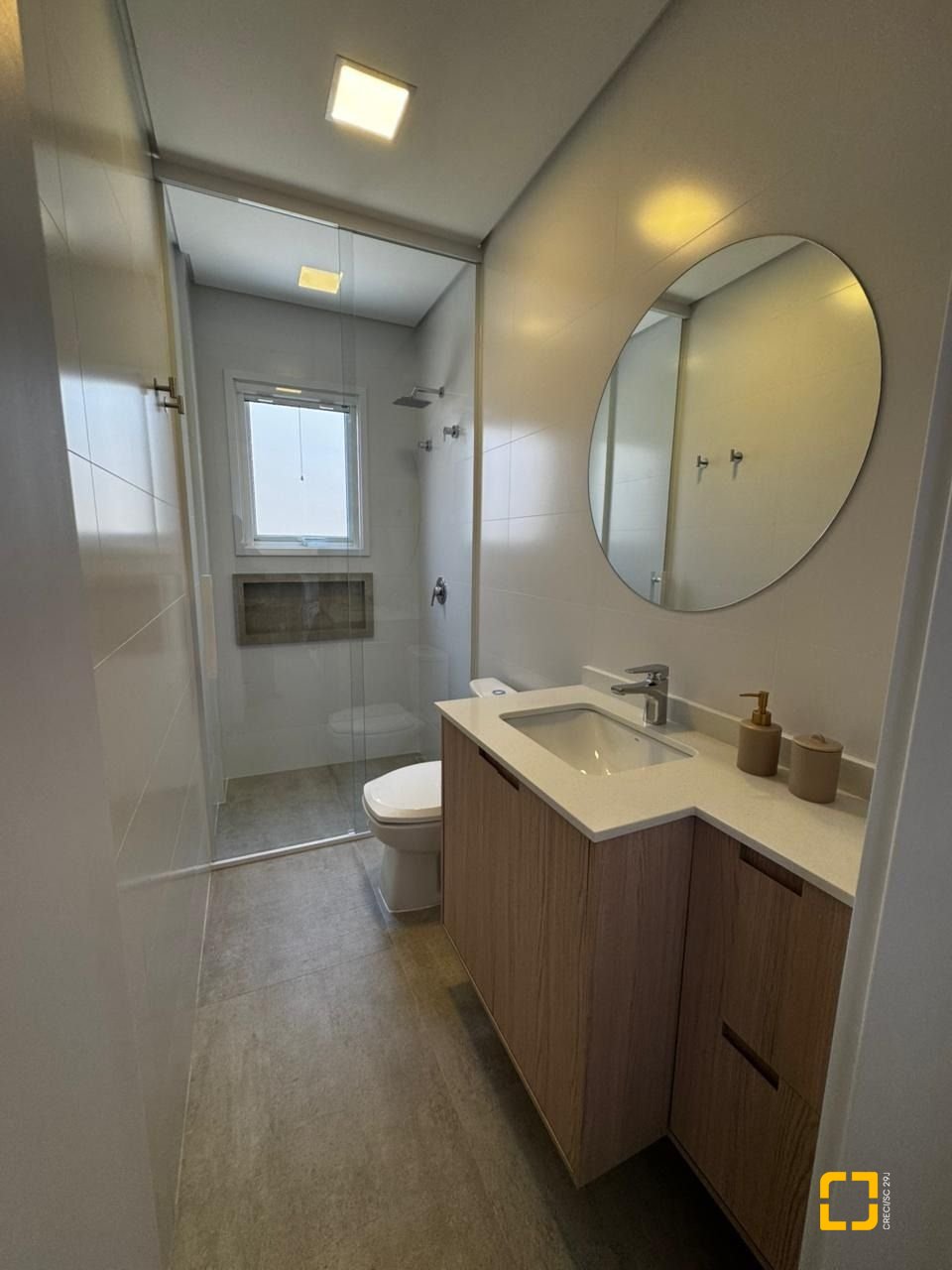 Apartamento com 91m², 4 quartos (sendo 2 suítes), 1 garagem, no bairro Cachoeira do Bom Jesus em Florianópolis