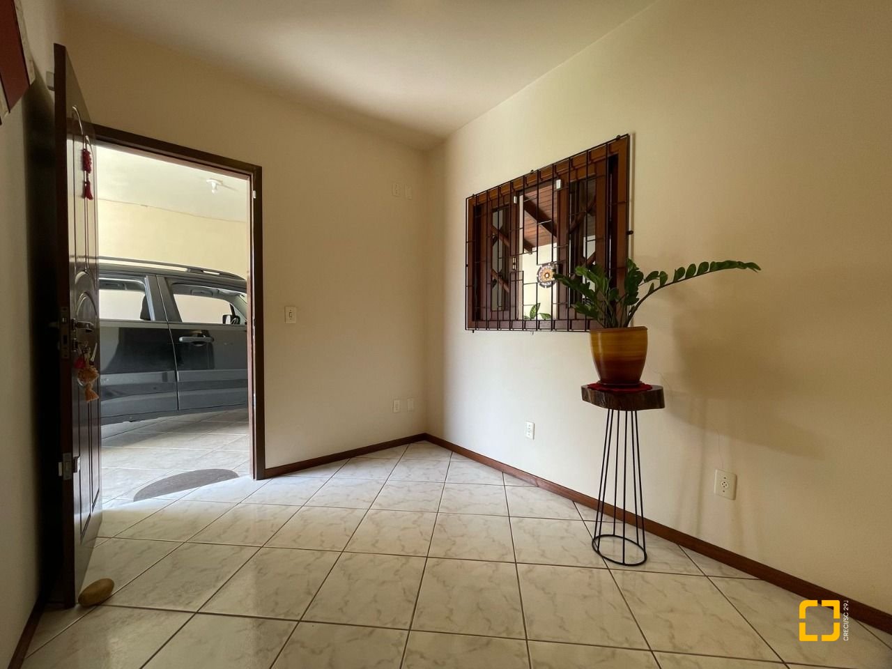 Casa com 223m², 4 quartos (sendo 1 suíte), 2 garagens, no bairro Ingleses em Florianópolis