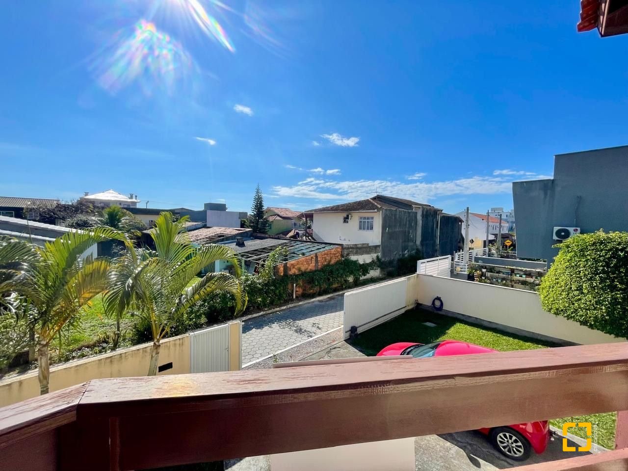 Casa com 223m², 4 quartos (sendo 1 suíte), 2 garagens, no bairro Ingleses em Florianópolis