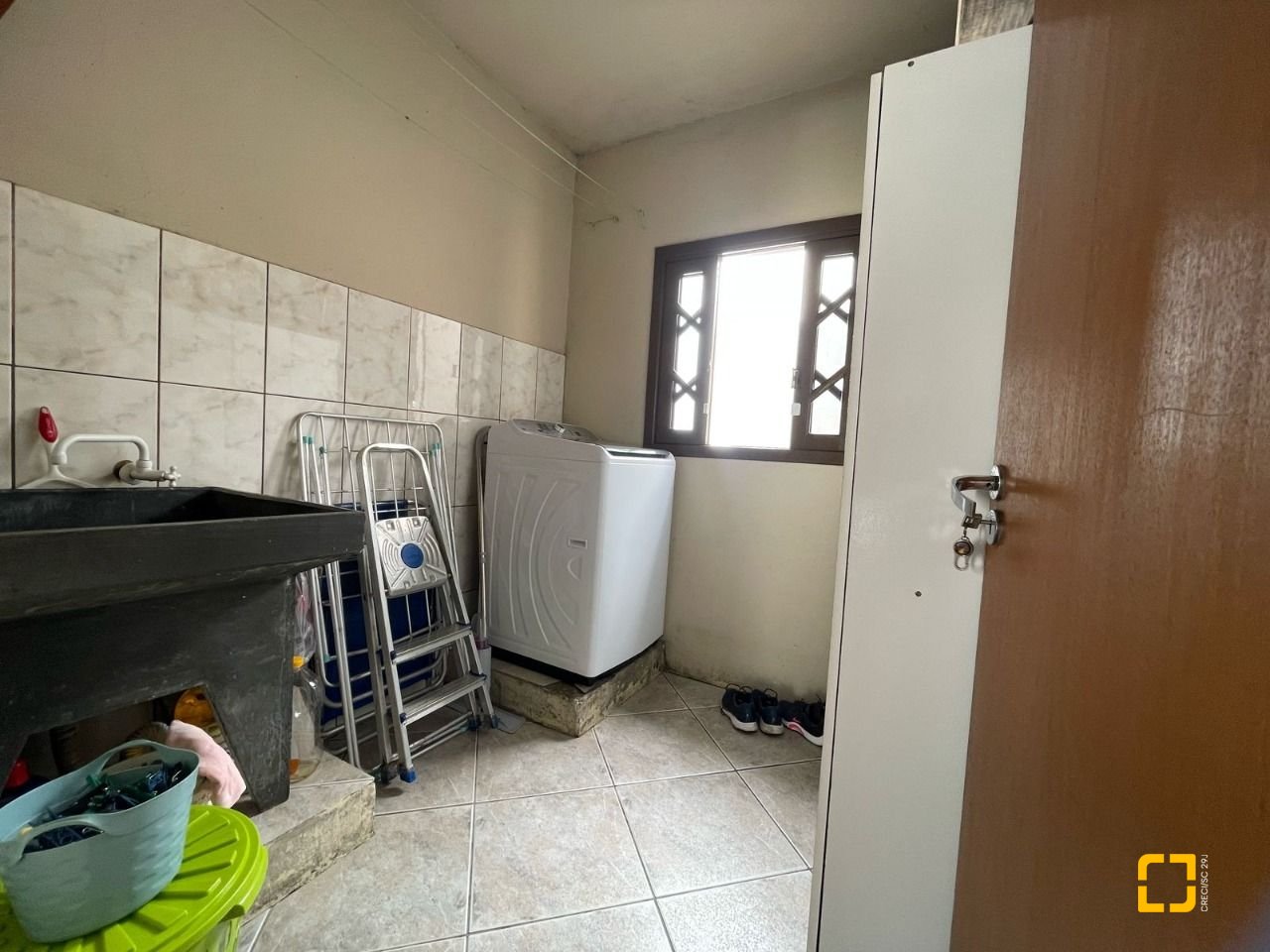 Casa com 223m², 4 quartos (sendo 1 suíte), 2 garagens, no bairro Ingleses em Florianópolis