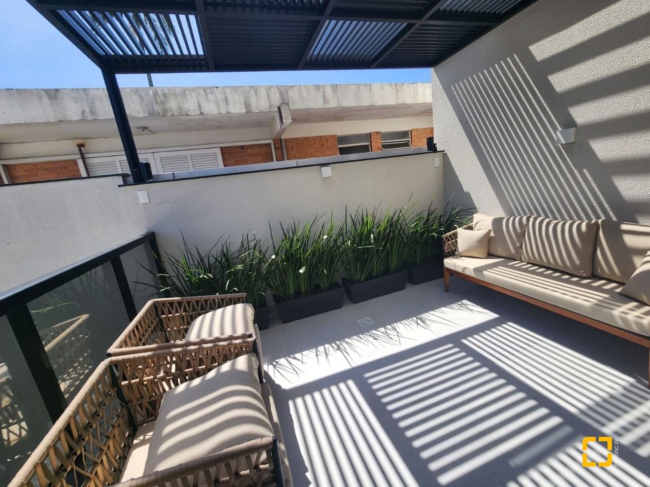 Apartamento com 100m², 4 quartos (sendo 2 suítes), 1 garagem, no bairro Coqueiros em Florianópolis