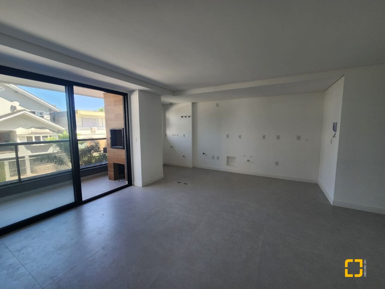 Apartamento com 100m², 4 quartos (sendo 2 suítes), 1 garagem, no bairro Coqueiros em Florianópolis
